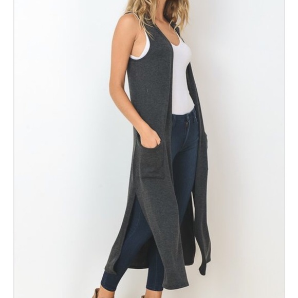 Sleeveless Gray Duster - Picture 4 of 6